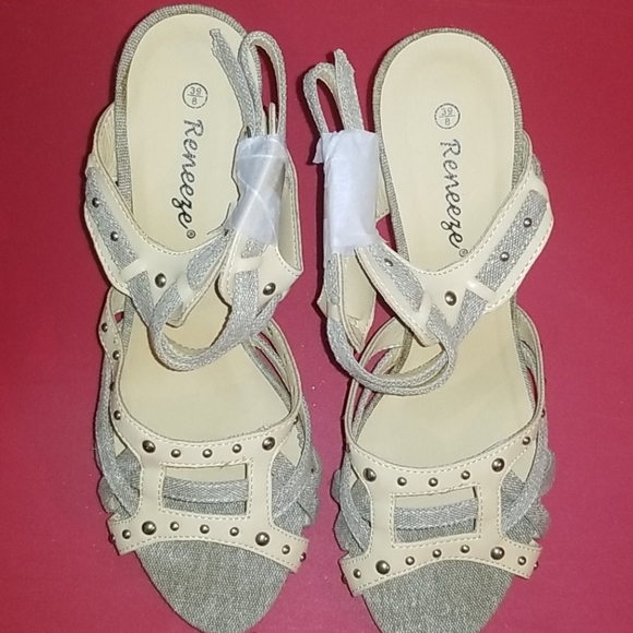 Sandals - Picture 2 of 5